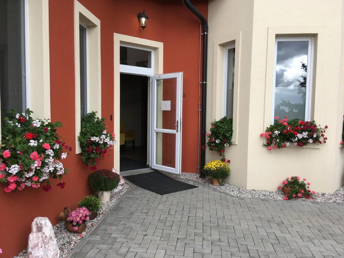 Penzion v Zálesí Mladá Boleslav Exteriér fotografie